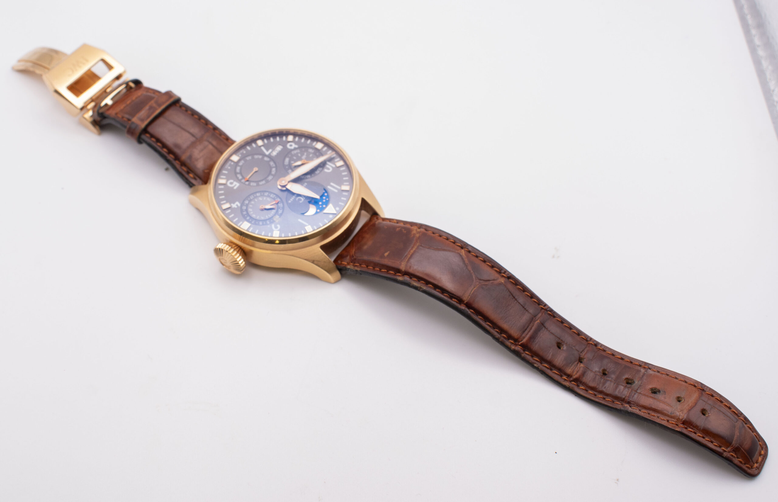 IWC Big Pilot’s Watch Perpetual Calendar in 18k roodgoud horlogeband vervangen